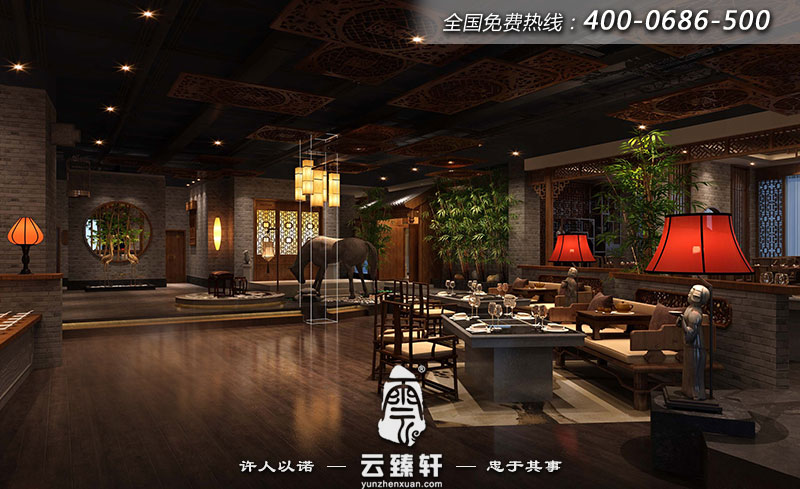 整個餐廳的裝飾顏色統一,色彩以沉穩的深色系為主